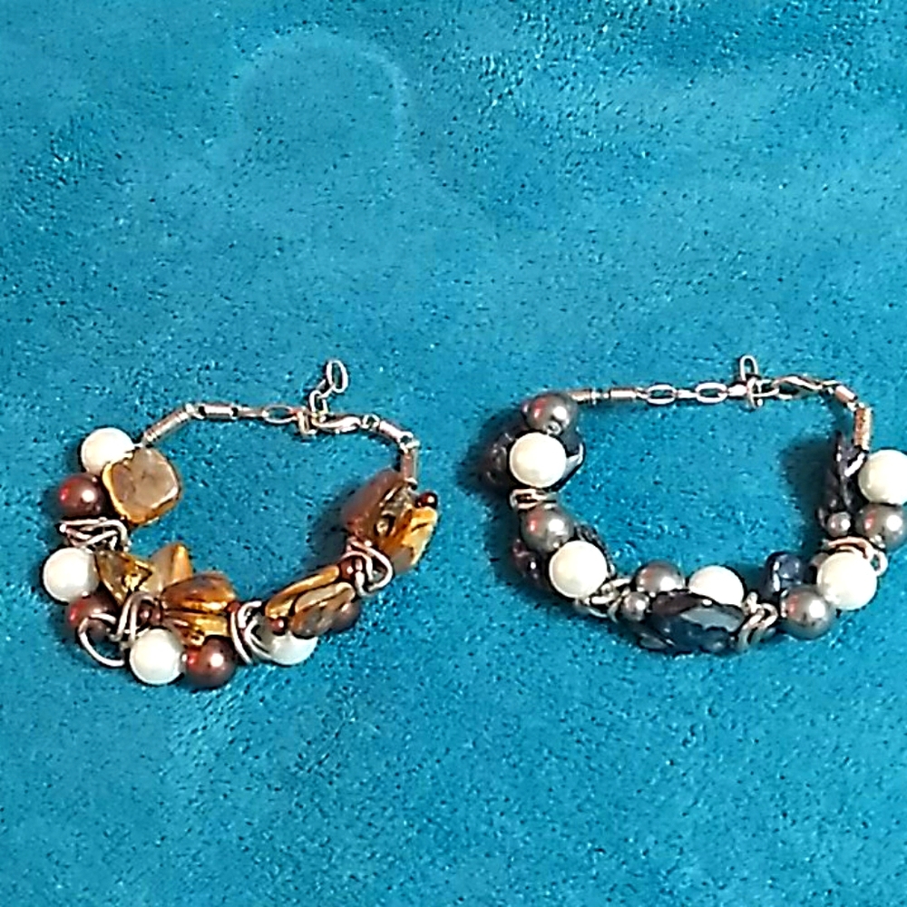 Lot of 2 Bracelets